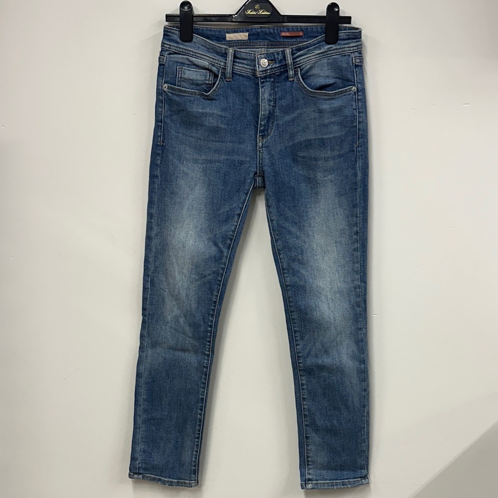 Pilcro Anthrologie Blue Slim boyfriend Jeans 27